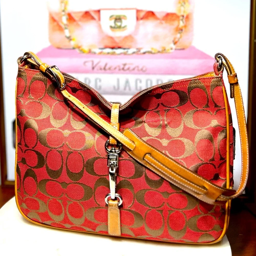 ❌SOLD❌COACH Vintage Signature Shoulder Hand Bag Purse Canvas Leather Red Brown